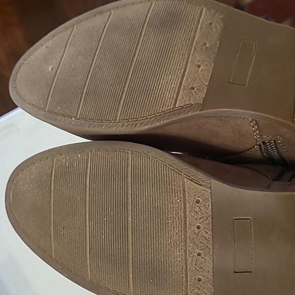 True Craft Stylish Brown Ankle Boots with Buckles size 10 - Picture 5 of 12